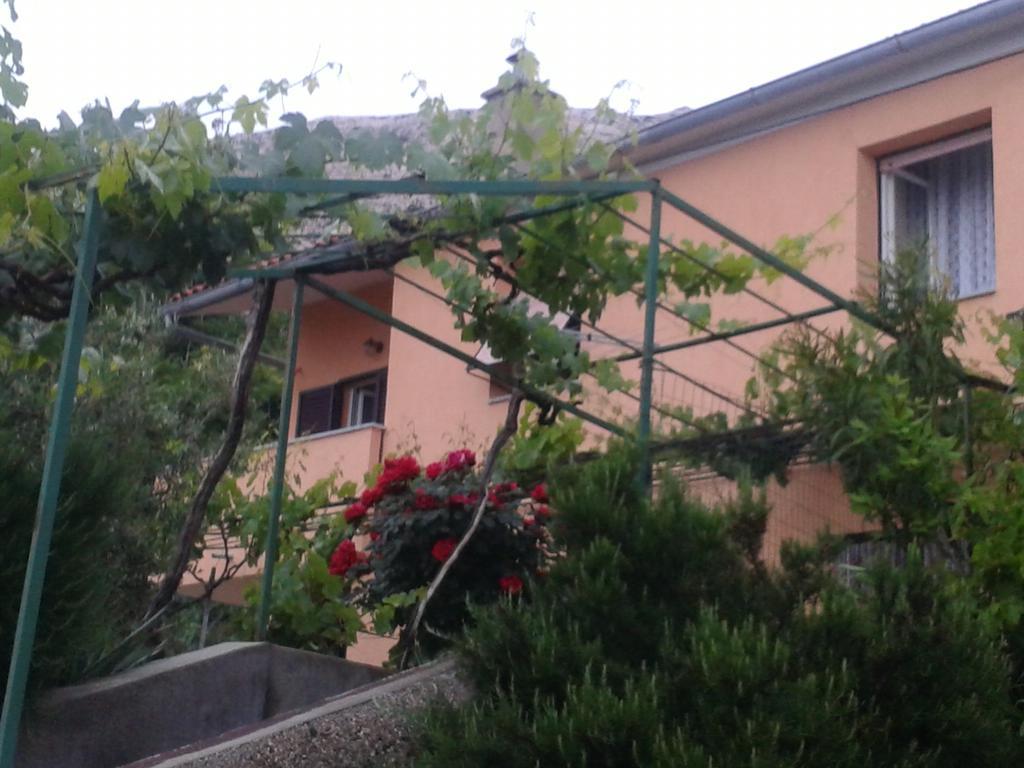 Studio Apartman Stara Baška المظهر الخارجي الصورة